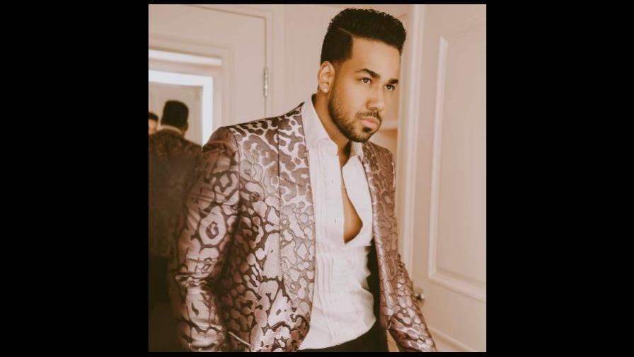 Mujer se tatúa nombre de Romeo Santos en su parte íntima y el artista comparte la imagen en su Instagram
