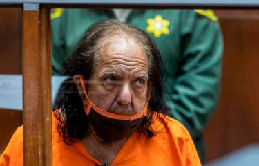 Famoso actor porno Ron Jeremy, acusado de abusar sexualmente de 21 ...