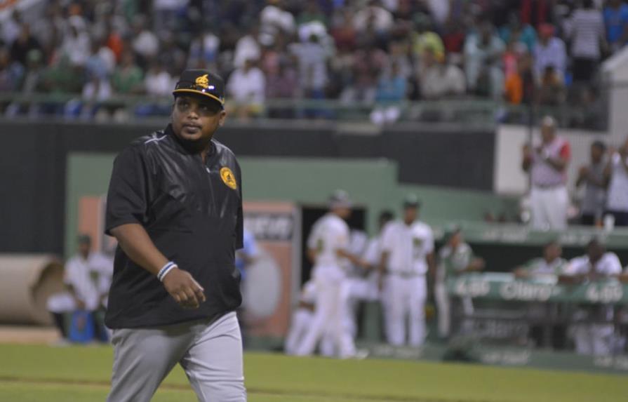 Rays: dominicano Linares es contratado como coach de 3B