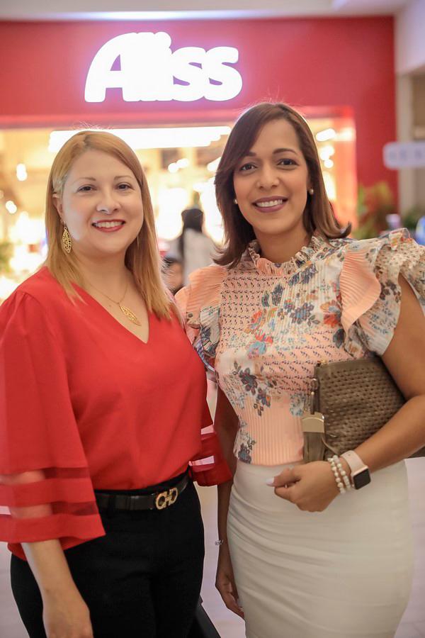 Rosa Gómez y Petra De Óleo.