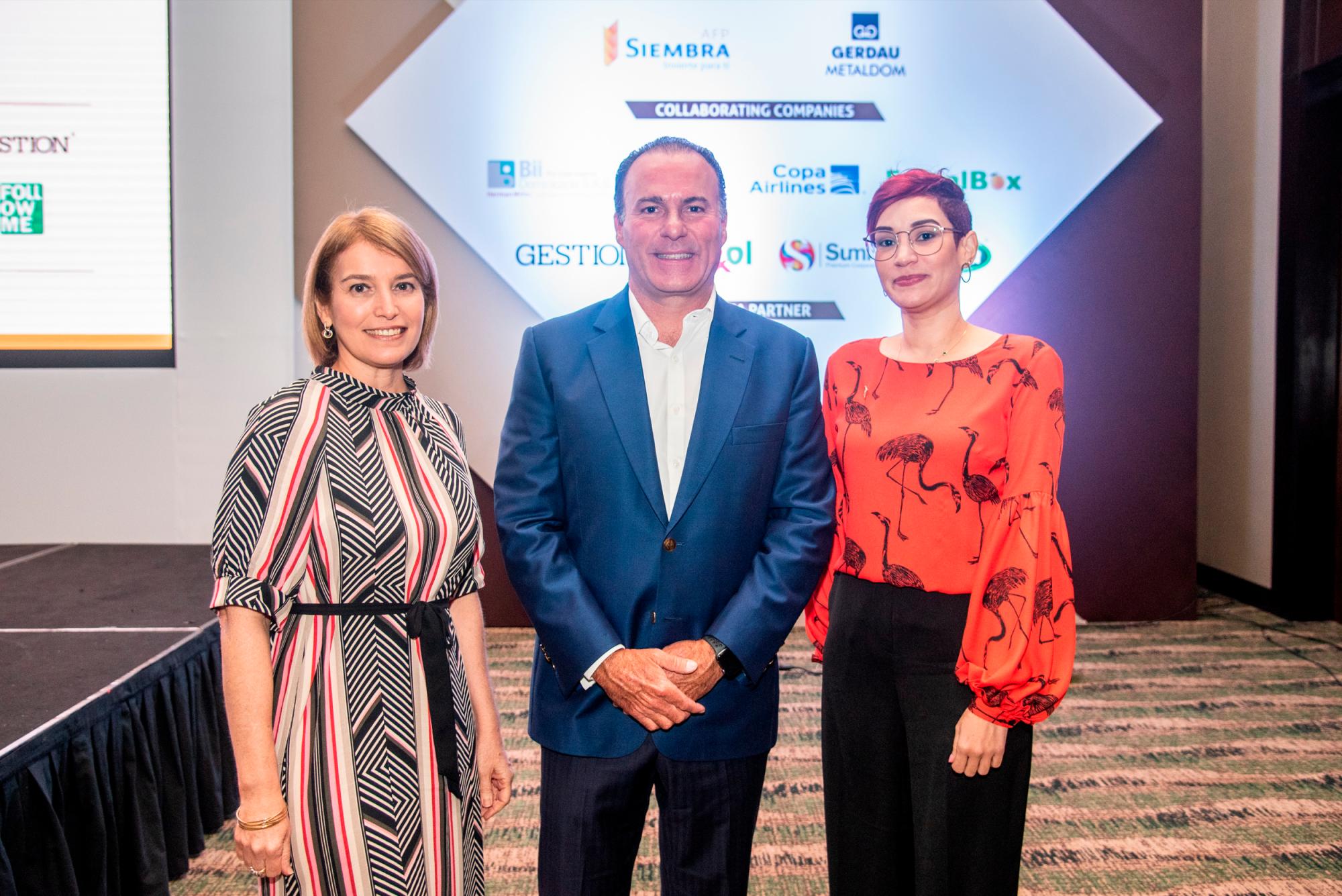 Rosalía De Moya, Felipe Pagés y Yanela Pimentel.