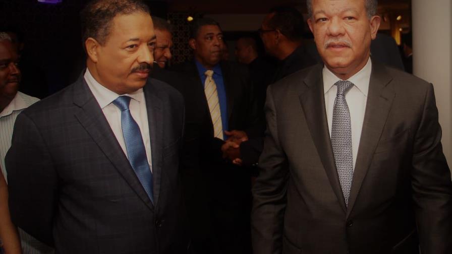 Apoyo de Roberto Rosario a Leonel Fernández provoca debate Apoyo de Roberto Rosario a Leonel Fernández provoca debate