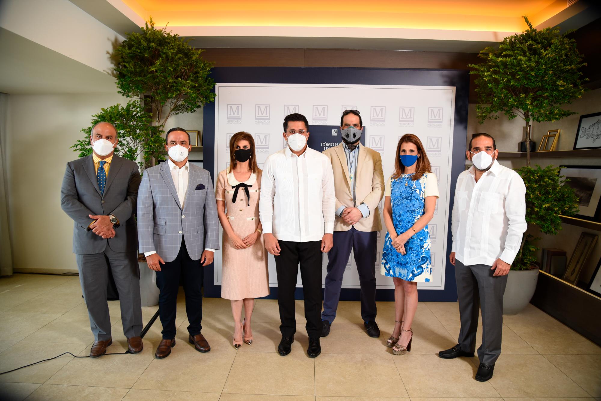 Héctor José Rizek, Javier Tejada, Patricia De Moya, David Collado, Juan Vicini, Ligia Bonetti y Manuel Pozo Perelló.