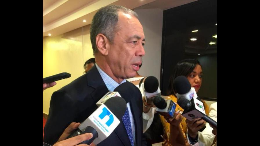 Senadores apoyan Gobierno no firmara Pacto Migratorio