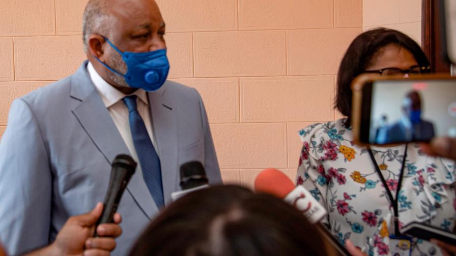 Desacuerdo daría al traste con el regreso a clases este martes Desacuerdo daría al traste con el regreso a clases este martes