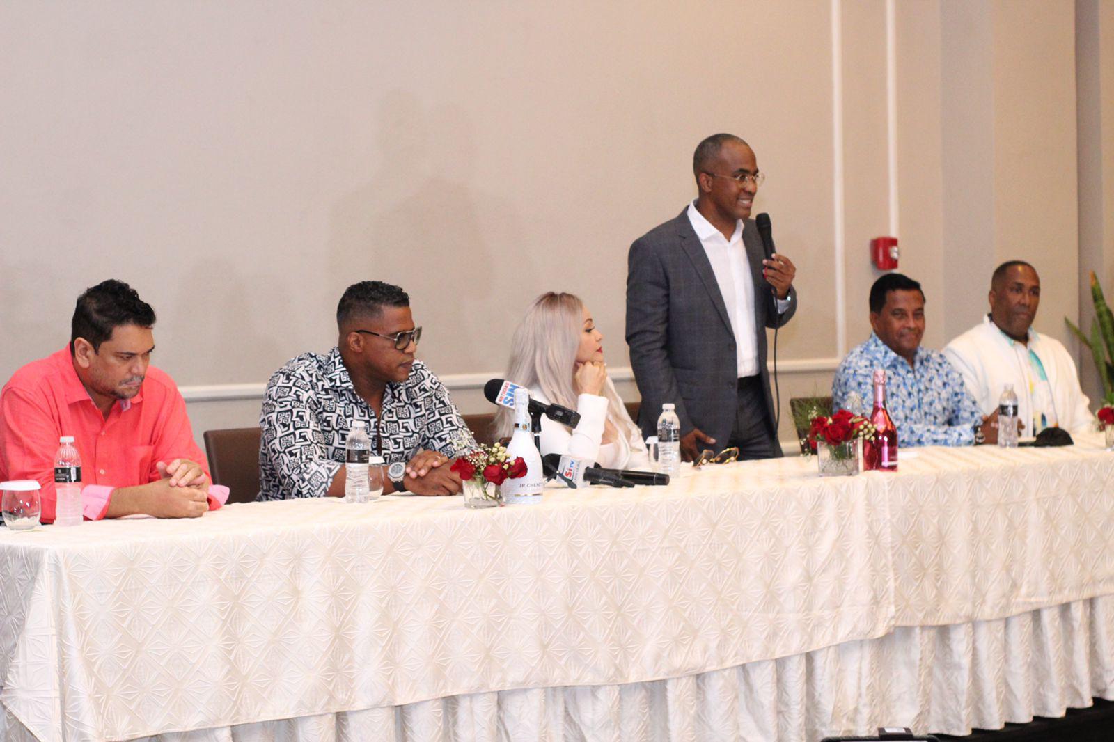 René Brea, Jandy Ventura, Miriam Cruz, Alberto Cruz, Roberto del Castillo y Henry Jiménez. Fuente externa