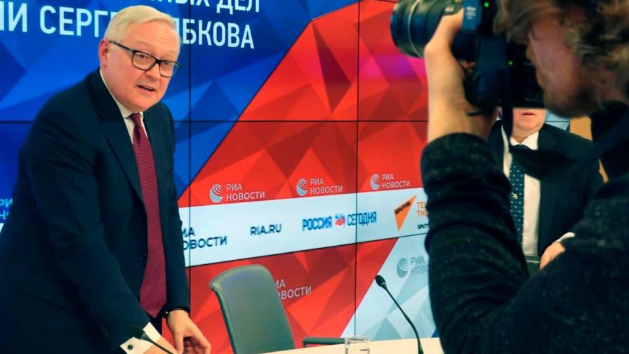 Rusia y EEUU celebran consultas en medio de tensiones en frontera con Ucrania