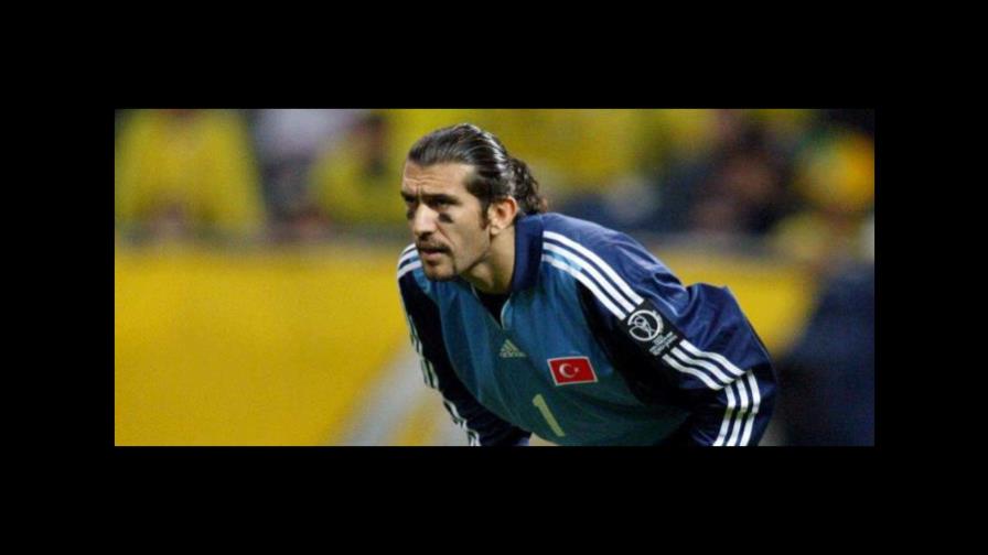Antiguo arquero turco ingresa en el hospital por coronavirus