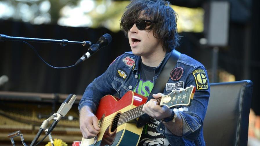 El cantante Ryan Adams es acusado de conducta sexual indebida