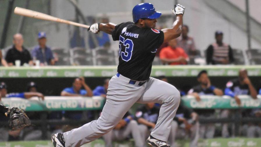 Los Tigres Licey mandan a Rymer Liriano a los Leones del Escogido 