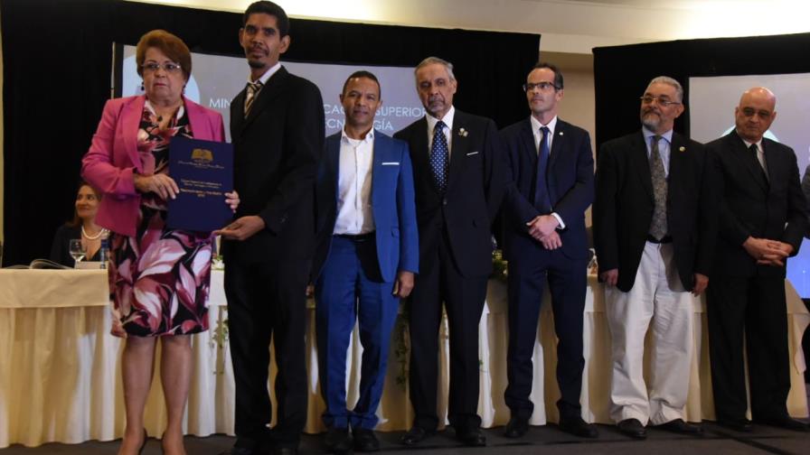 MESCYT reconoce los primeros miembros de la Carrera Nacional de Investigadores en Ciencia, Tecnología e Innovación