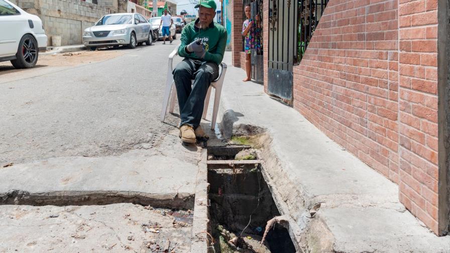El hueco amenazante de la calle Sagrario Díaz