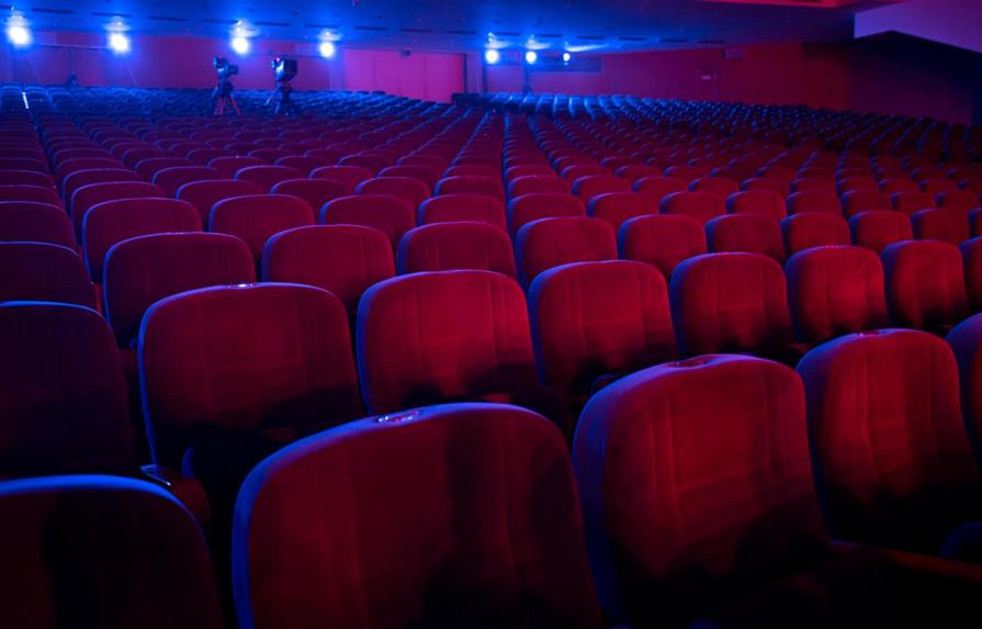Los Óscar de la pandemia echan el cierre a un año de cines vacíos