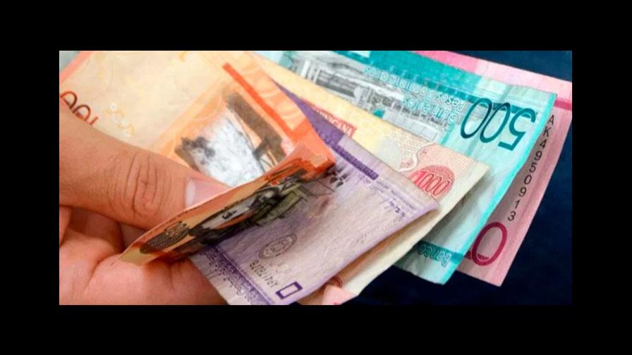 Los técnicos y empleados de oficinas ganan mejor salario en el sector informal 