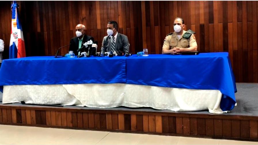 Rueda de prensa sobre fuego en Salud Pública