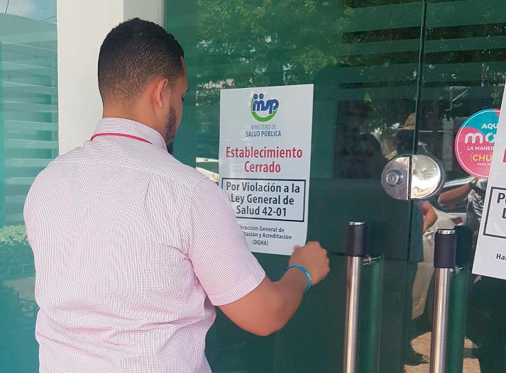 Salud Pública cierra la clínica Ginecología y Obstetricia Dr. Burgos Mercado