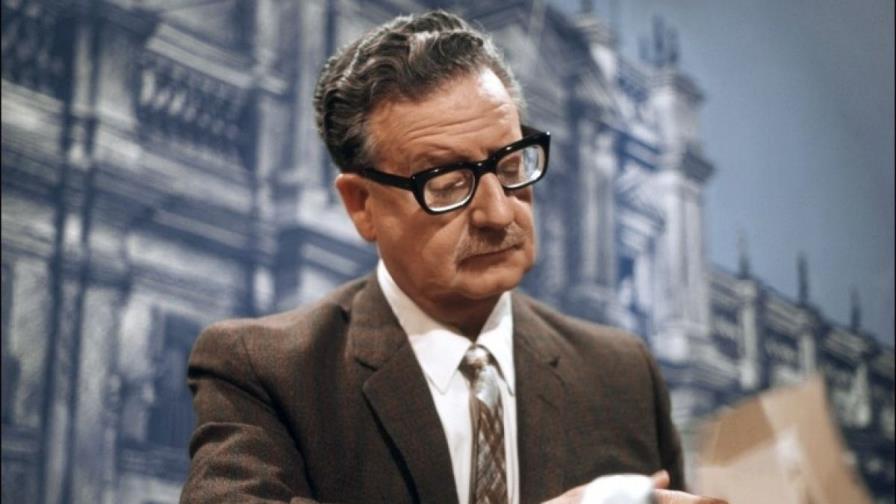Roban objetos personales de Allende en museo en Chile