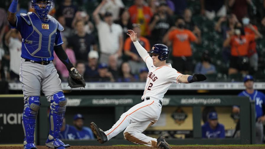Bregman anota en la décima la carrera del triunfo de Astros
