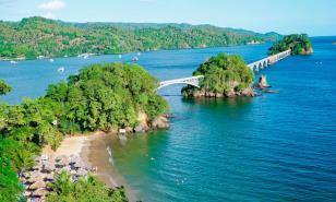 Los Cacaos, Villa Ramfis; poblado de   la costa sur en la península de Samaná