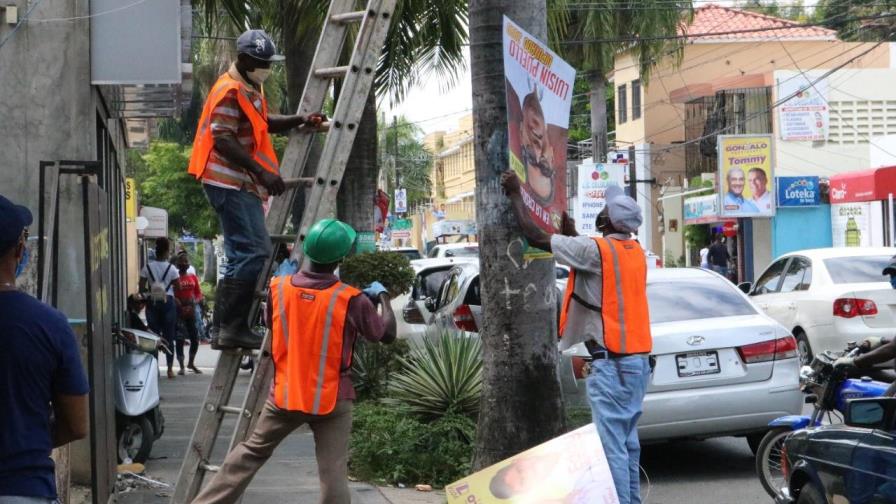 Alcaldía prohíbe propaganda no autorizada en calles San Cristóbal