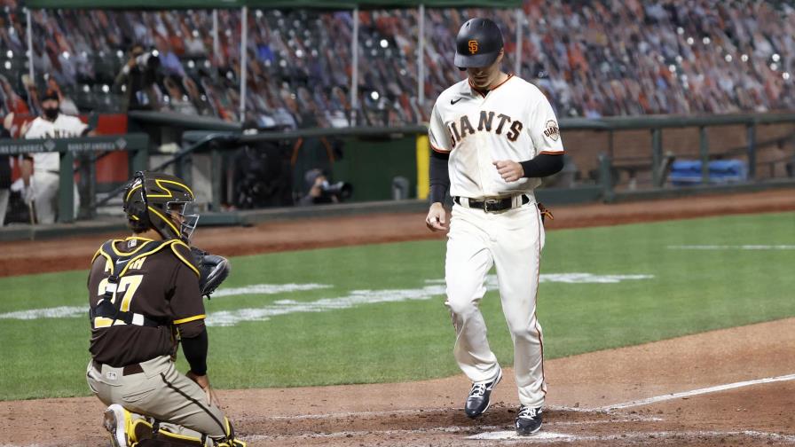Gigantes remontan a Padres con 2do jonrón de Yastrzemski