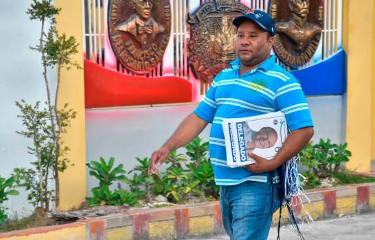 Electores de San Juan se concentran en los centros antes de iniciar votaciones 