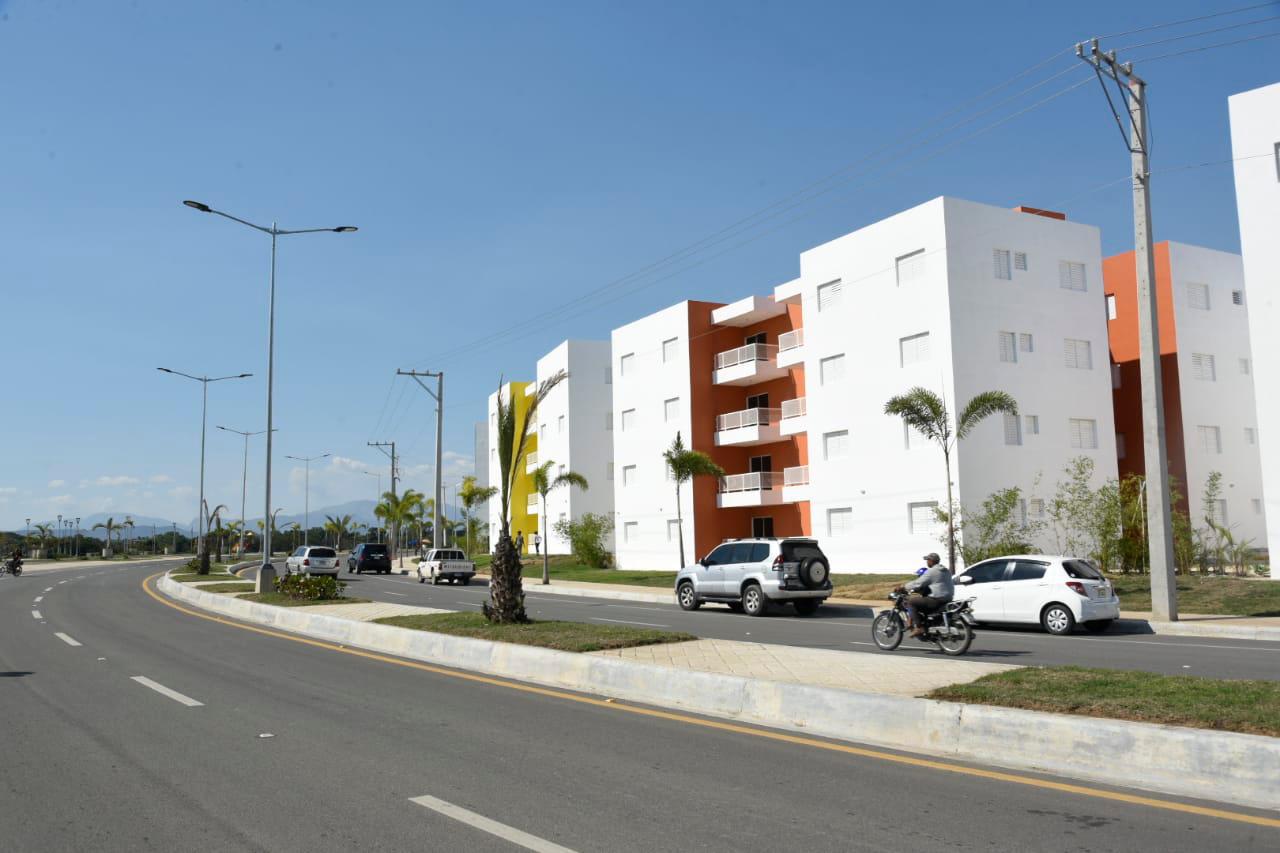 Proyecto habitacional Vista del Ríos, para familias afectadas en La Mesopotamia,e n San Juan por el huracán George.