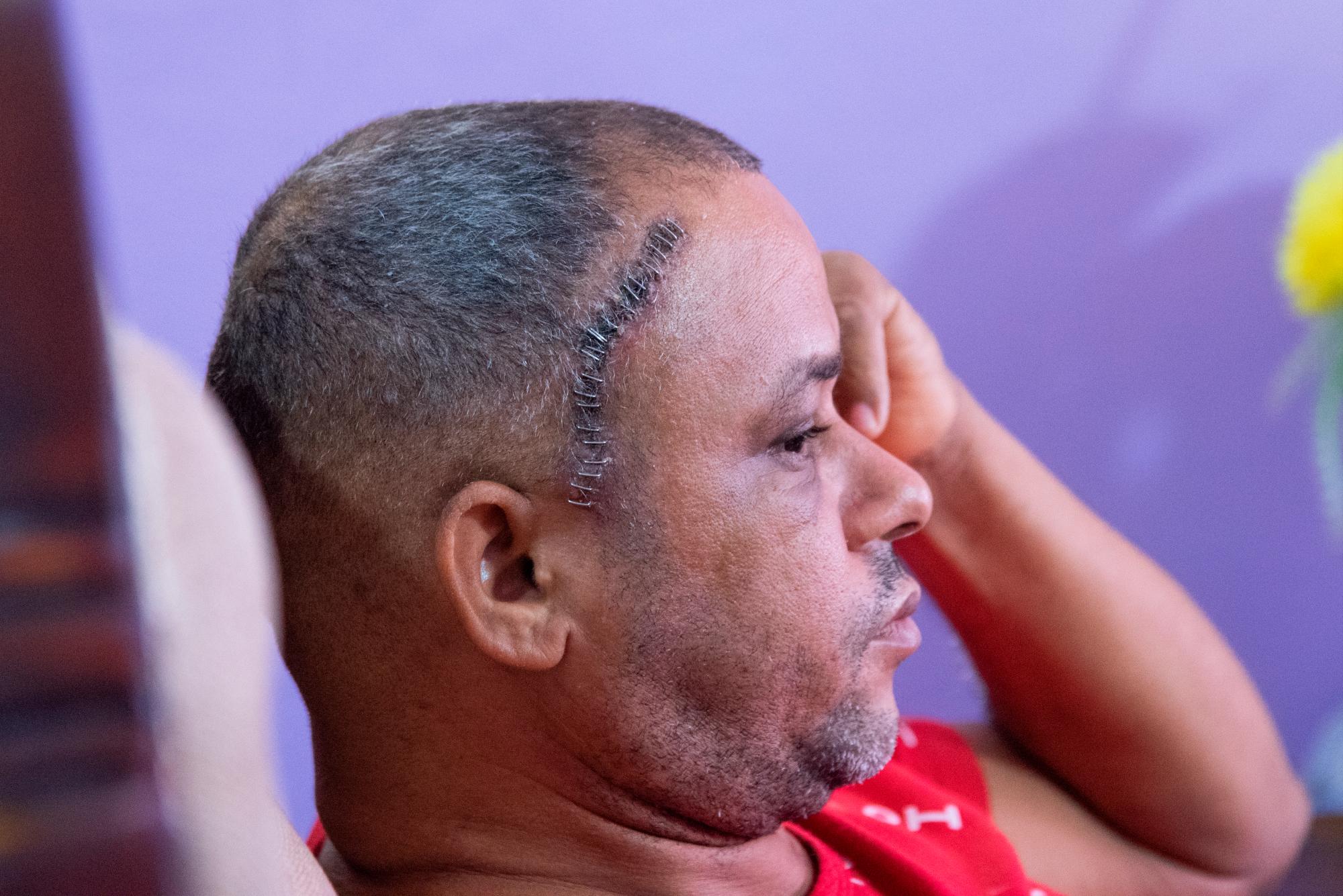 Roberto Troncoso, presidente de la junta de vecinos  del barrio Las Flores, San Cristóbal