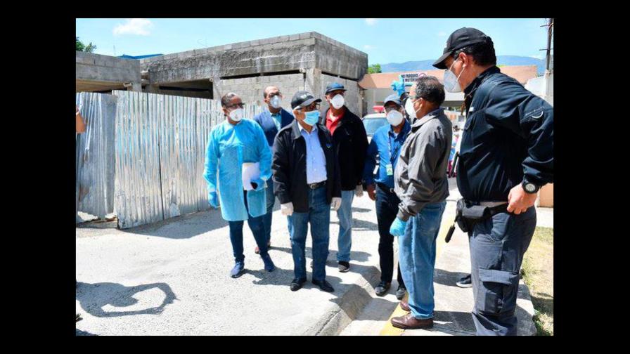 Autoridades de Salud preocupadas por aumento de casos de COVID-19 en La Vega