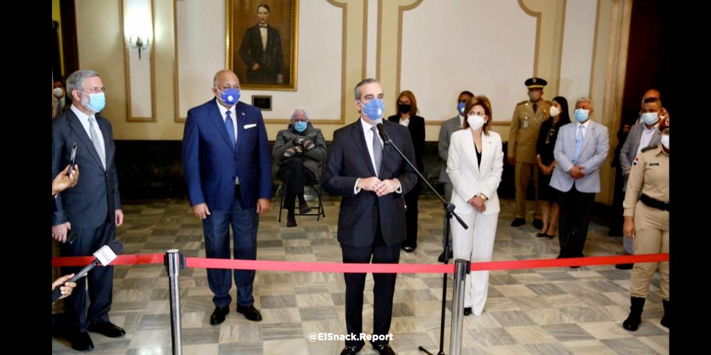 La foto del político estadounidense en el Palacio Nacional. 