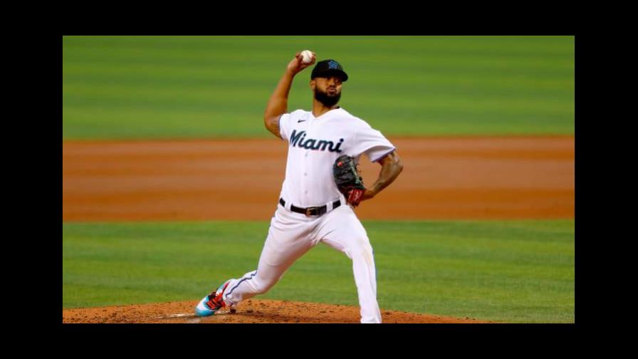 Luis Gil y Sandy Alcántara lanzan hoy en la jornada de Grandes Ligas Luis Gil y Sandy Alcántara lanzan hoy en la jornada de Grandes Ligas