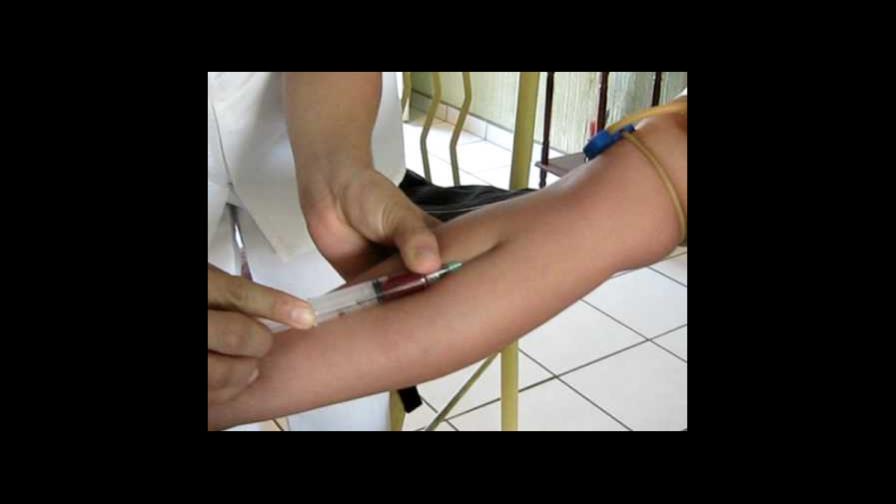 Detienen en China a niña que transportaba sangre de embarazadas en la mochila