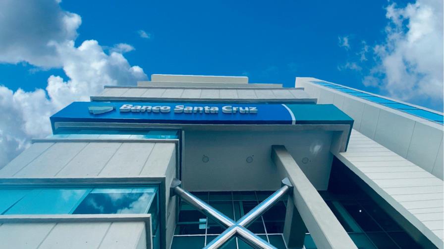Banco Santa Cruz refuerza su compromiso institucional con sus clientes