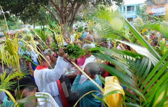La fiesta de los ramos, marca el inicio de la Semana Mayor en las naciones cristianas.