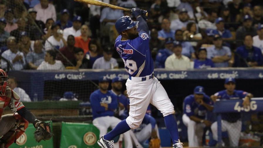 Danny Santana: “Estar en el Licey es como estar en familia”