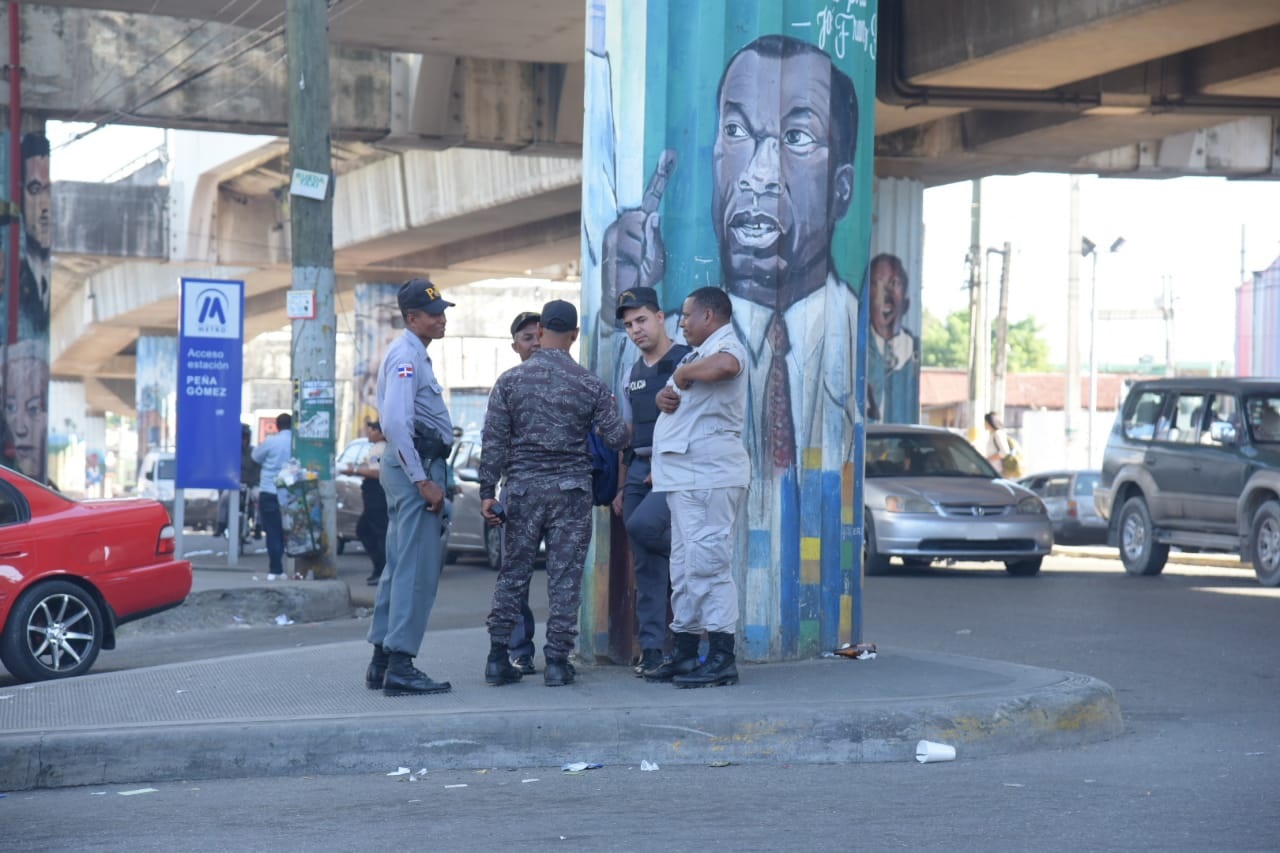 Avenida Hermanas Mirabal en Santo Domingo Norte.