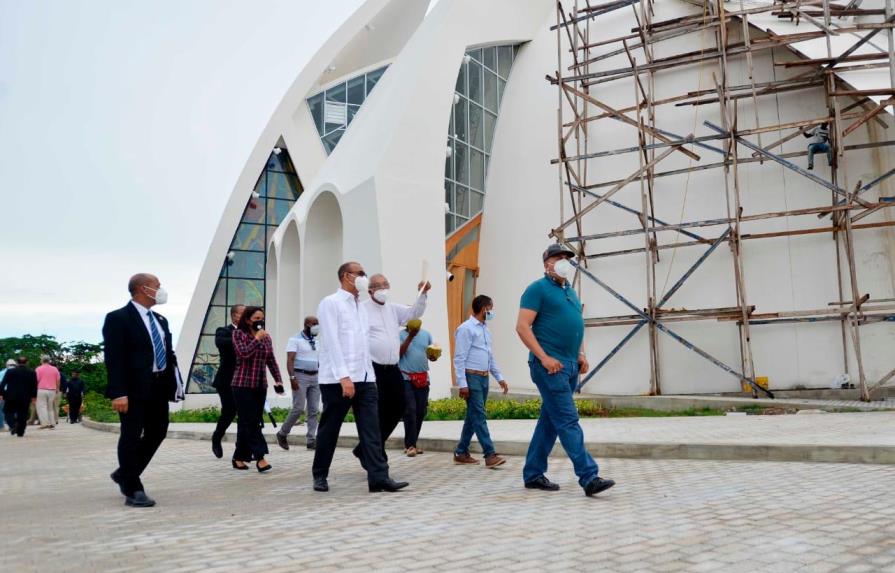 Danilo Medina inauguró santuario en Bayaguana y todavía le “faltan muchísimas cosas por terminar”