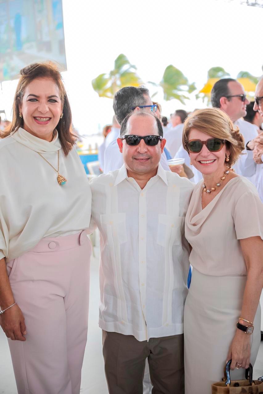 Saraida De Marchena, Ramsés Troncoso y Astrid Díaz.