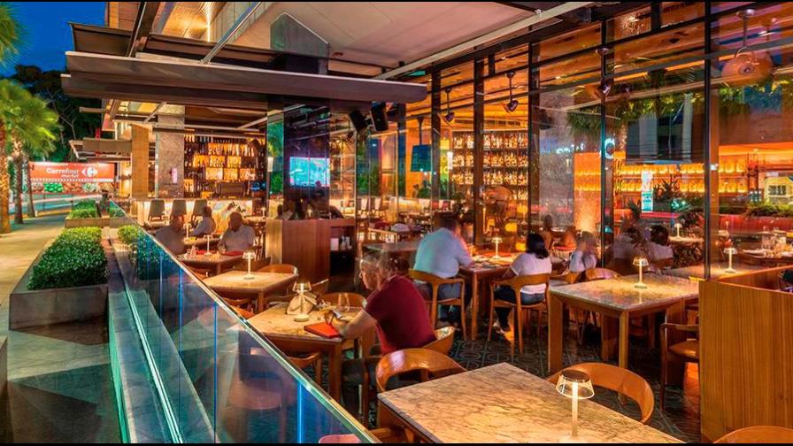 Gobierno mantiene prohibición de consumo de alcohol en establecimientos a partir de las 3:00 de la tarde Gobierno mantiene prohibición de consumo de alcohol en establecimientos a partir de las 3:00 de la tarde