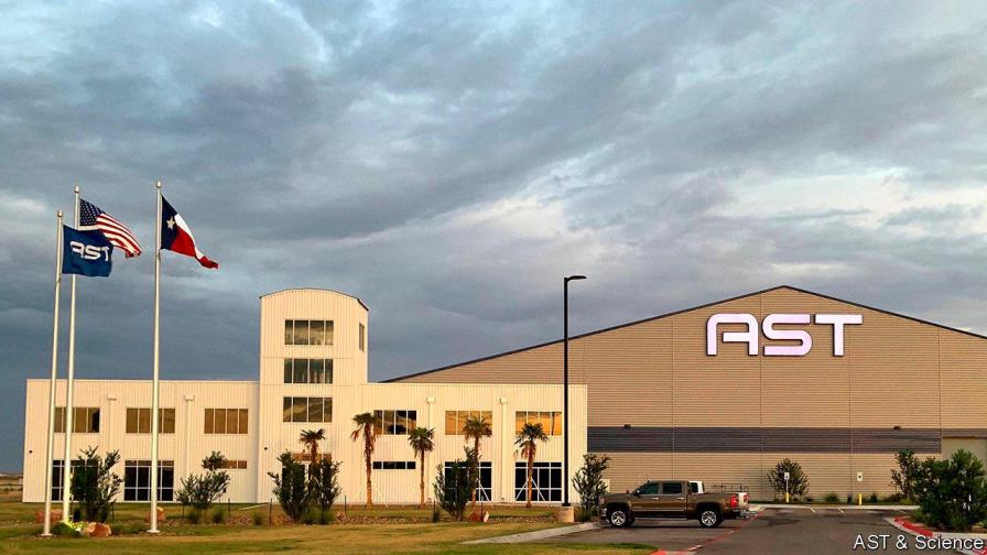 Empresa de tecnología espacial AST & Science busca transformar el mercado de las telecomunicaciones