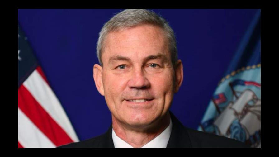 Hallan muerto al jefe de operaciones de la Marina de los Estados Unidos en Medio Oriente