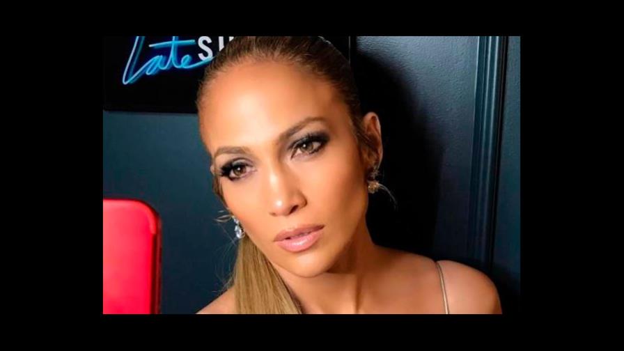 Acusa a Jennifer López de usar bótox, y ella le responde de forma contundente Acusa a Jennifer López de usar bótox, y ella le responde de forma contundente