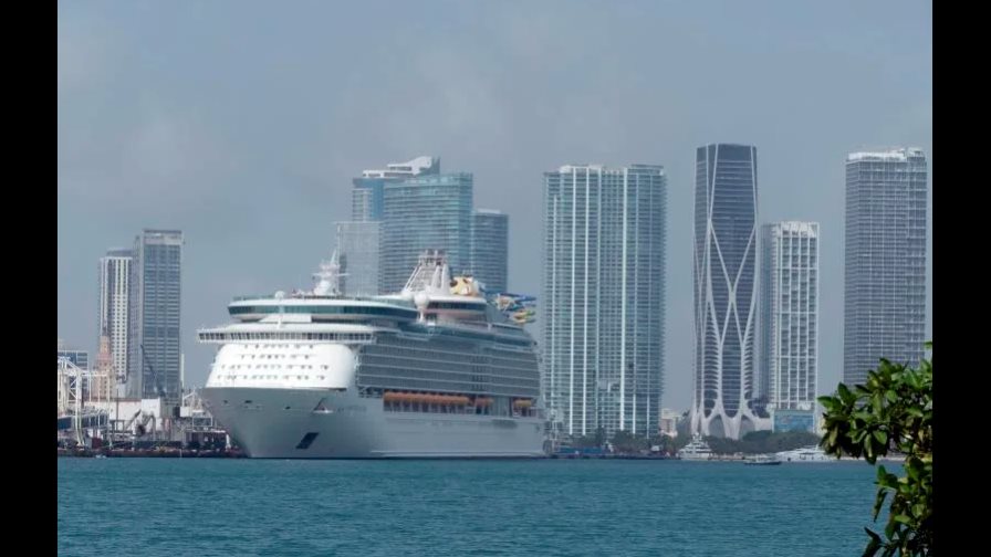 Corte de apelaciones da la razón a Florida y levanta restricciones a crucero