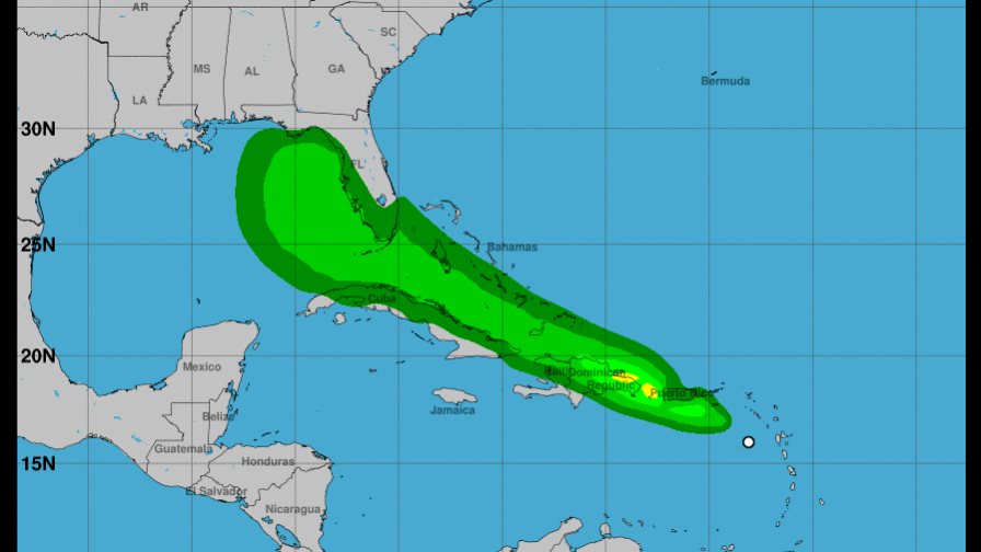 Puerto Rico habilita 358 refugios ante la llegada hoy de potencial tormenta tropical