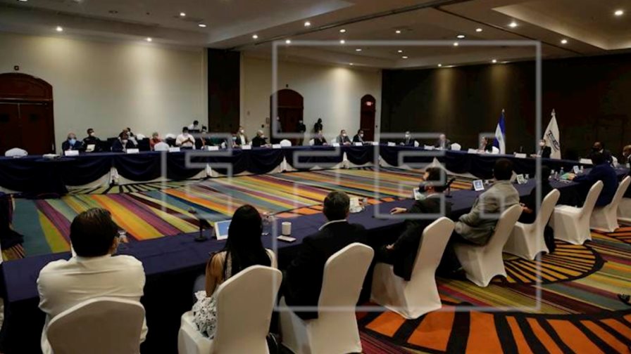 El Salvador: TSE acata resolución que habilita reelección