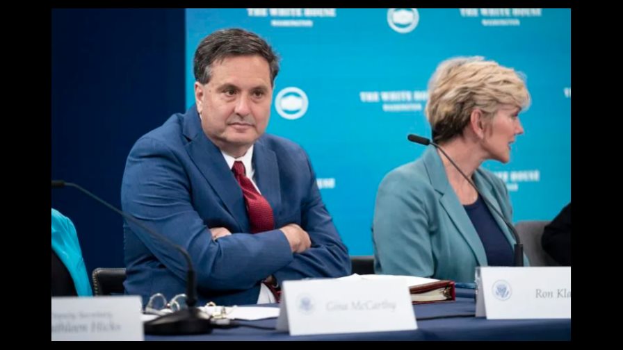 EE.UU. facilita la salida por tierra de 4 estadounidenses fuera de Afganistán