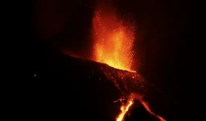 La Palma, pendiente de la llegada de la colada de La Laguna al mar