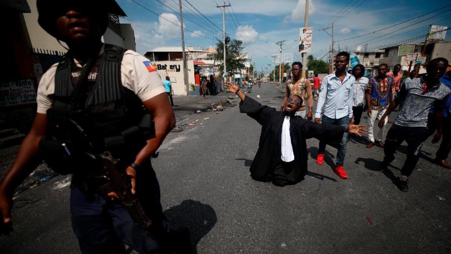 Haití: En vacío de poder, decenas aspiran a la presidencia