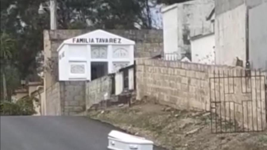 Dejan abandonado ataúd con cadáver de hombre que habría fallecido por coronavirus en Baitoa 