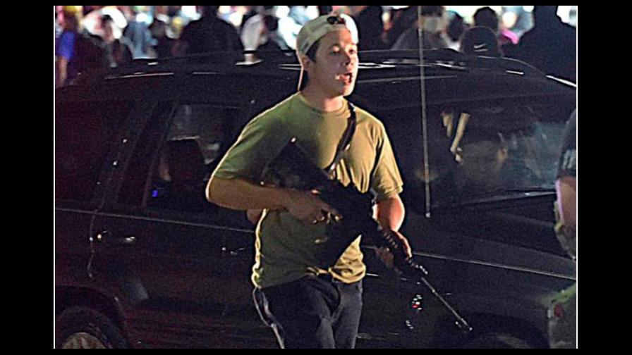 Jurado declara a Rittenhouse no culpable de asesinato, pero no inocente